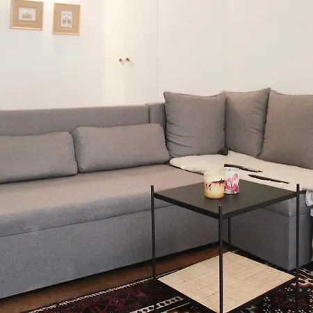 Comfortable With Beautiful Brightness Apartment *