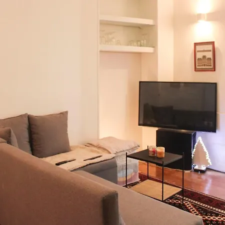 Comfortable With Beautiful Brightness Apartment *